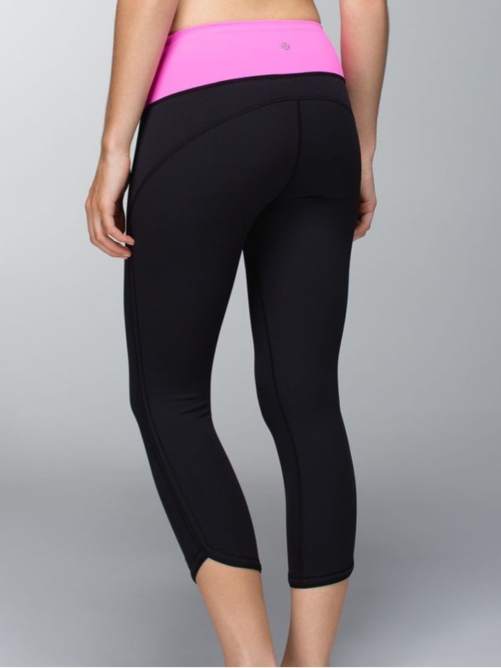 Lululemon Ujjayi Crop Legging